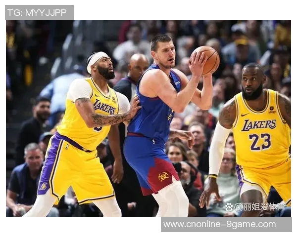 总决赛激战湖人对决热火精彩瞬间回顾与分析